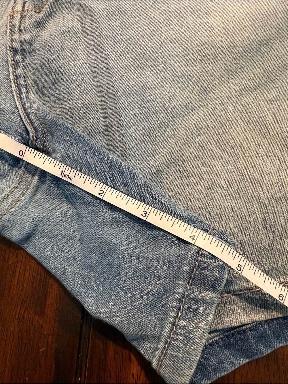 Levi's Light Blue Denim Shorts, Women’s 12 - Picture 4 of 5